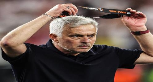 عادة أم احتجاج.. لماذا تخلص مورينيو من ميدالية الدوري الأوروبي؟